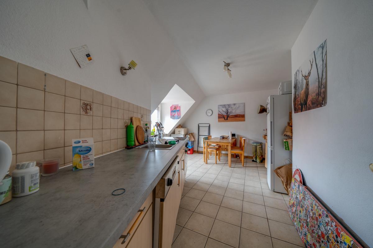 3-Zimmerwohnung in ruhiger Nebenlage in der Würzburger Innenstadt (auch als 2er-WG geeignet) - Photo 3